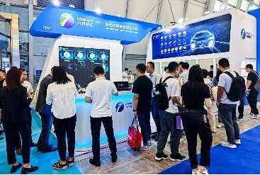 上海AEE展丨鴻利智匯汽車照明產(chǎn)品，以光為引，助力汽車產(chǎn)業(yè)智能化發(fā)展